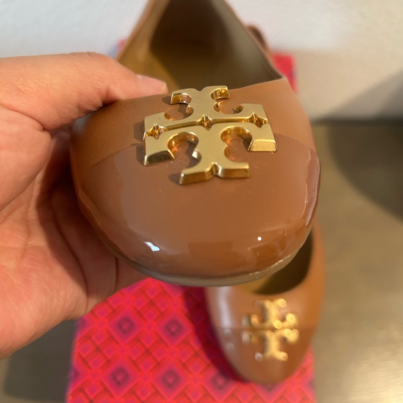 Tory Burch flat 8.5 - Picture 2 of 9